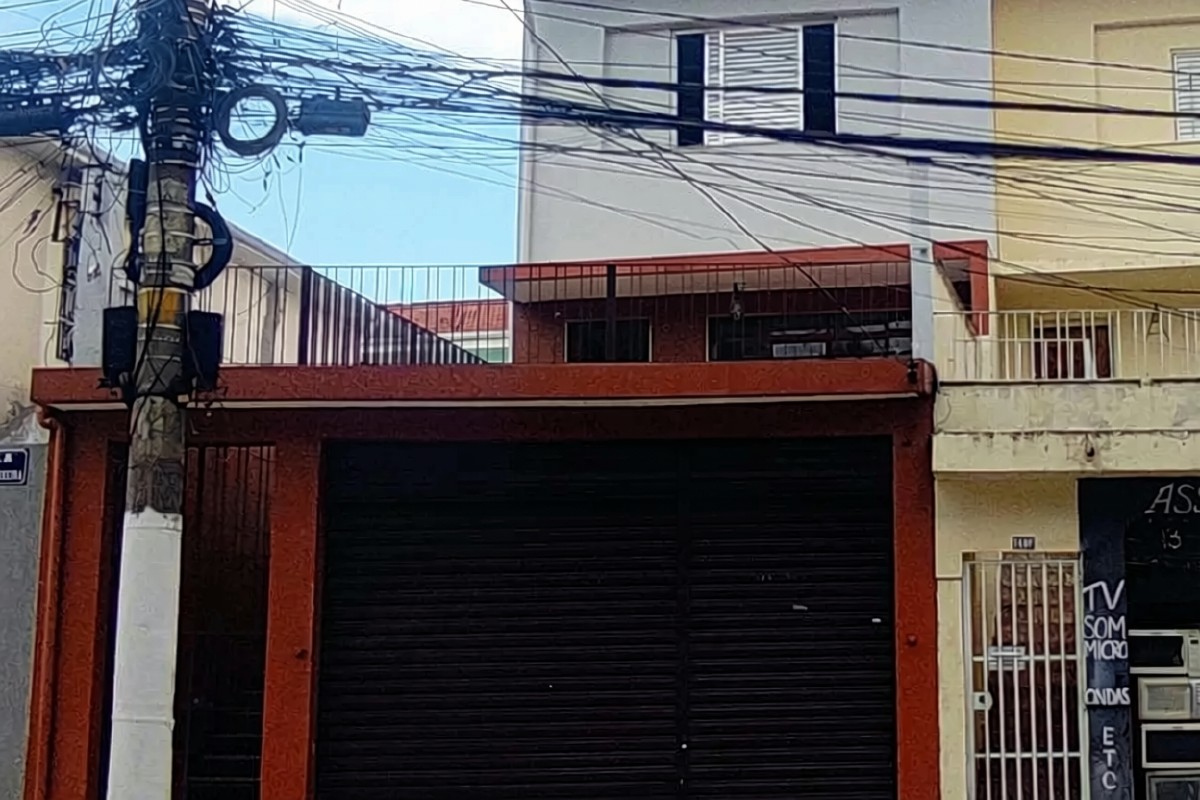 Sobrado bem conservado com 4 dormitórios na Vila Gustavo, São Paulo
