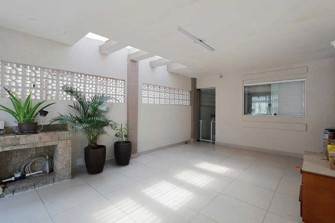 Casa Térrea no coração do Bairro Santa Terezinha
